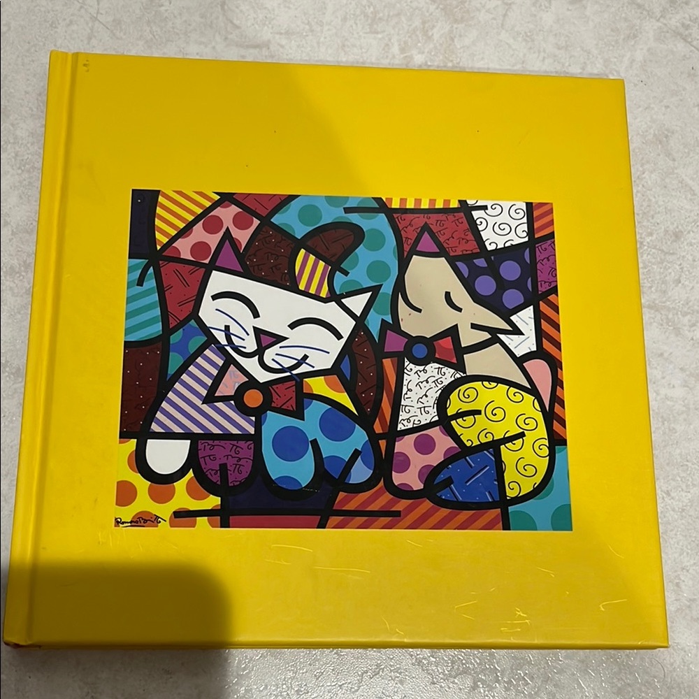 HAPPY! By Romero Britto book